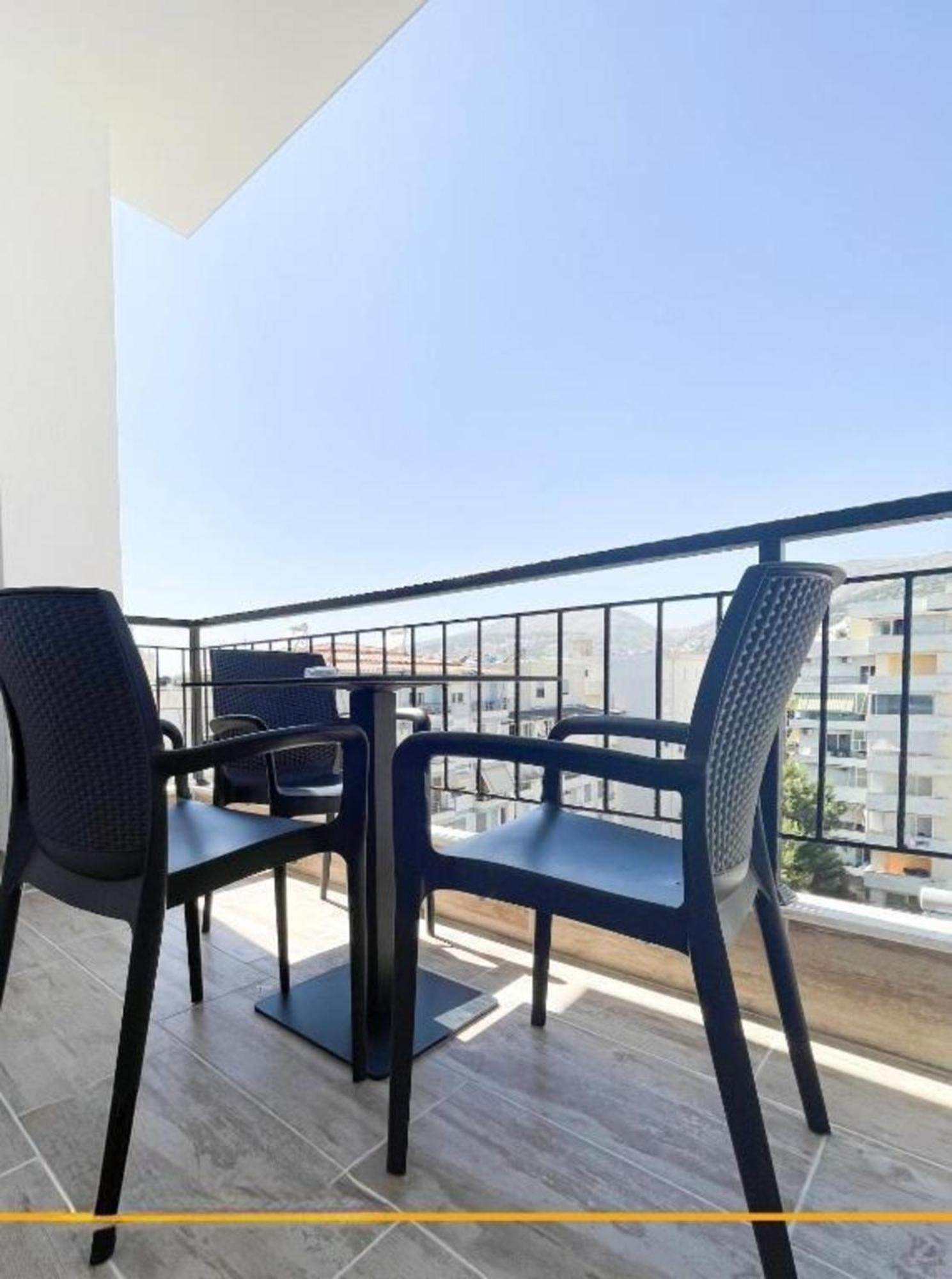 Flori Apartments Sarandë Exteriör bild