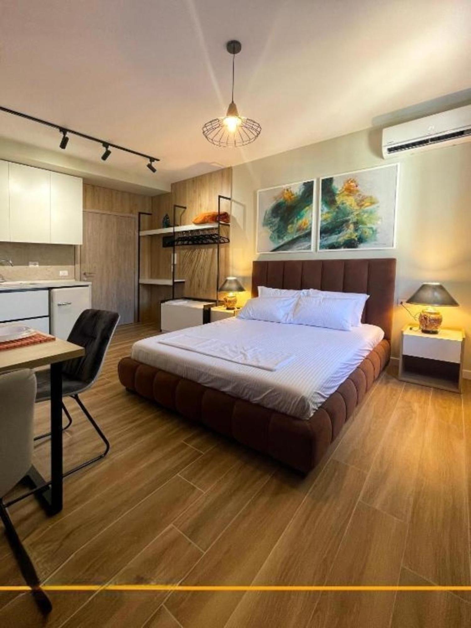 Flori Apartments Sarandë Exteriör bild